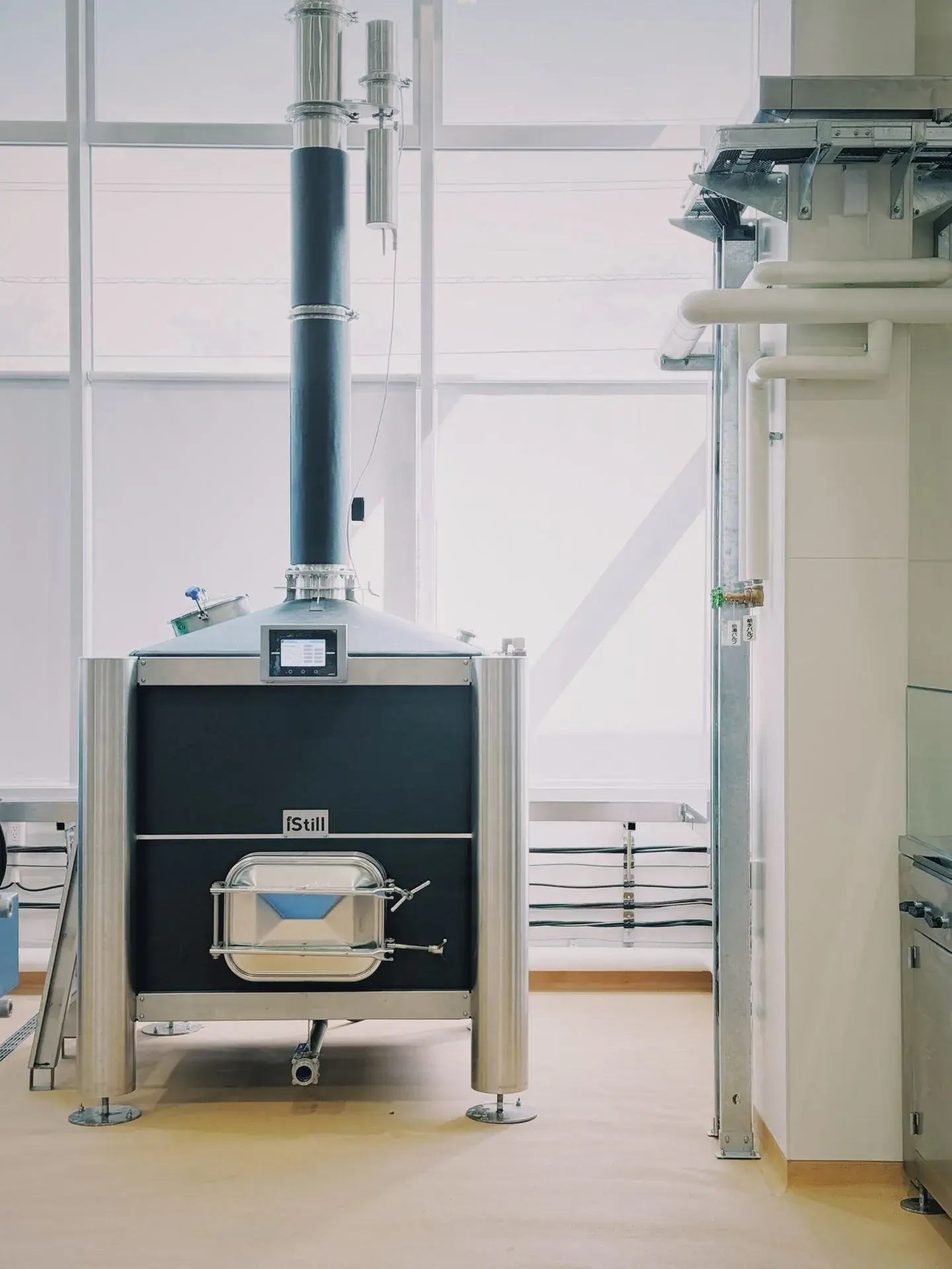 iStill distillation equipment on the Tankyu Distillery production floor